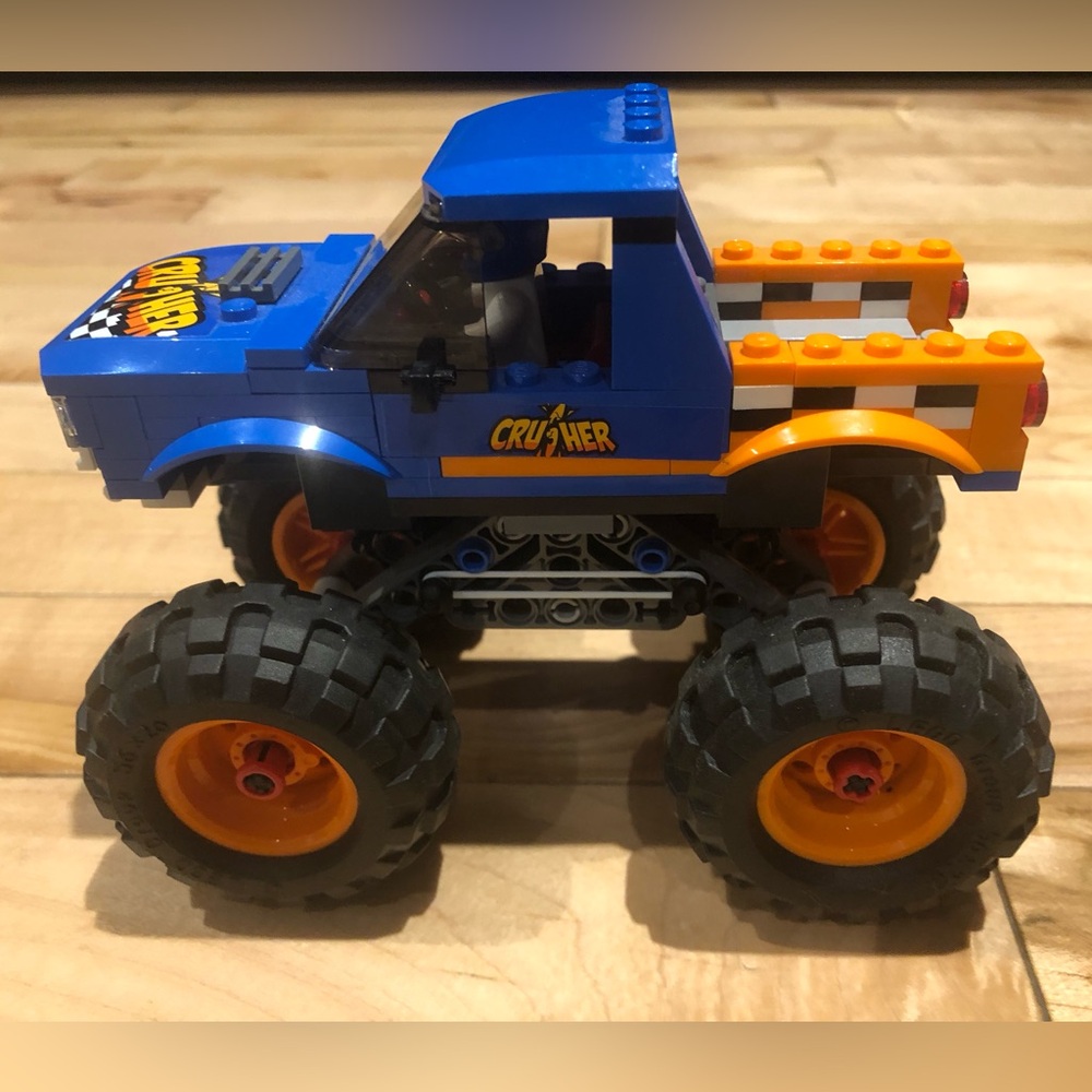 LEGO City Monster Truck - 60180 - Picture 4 of 5